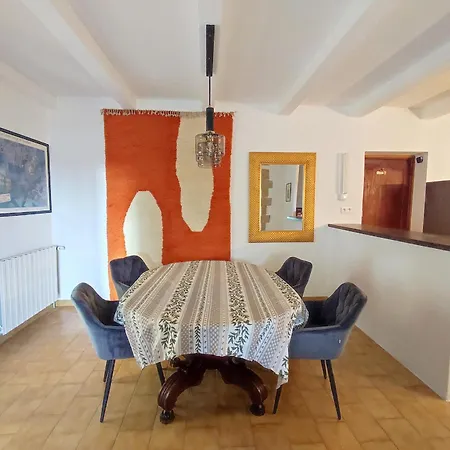 Βίλα Charmante Avec Piscine A 8 Minutes D'uzes