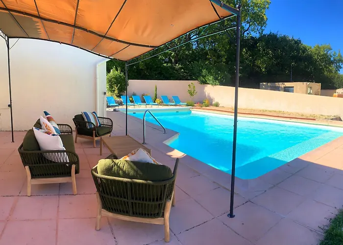 Charmante Avec Piscine A 8 Minutes D'uzes